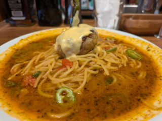 脱サラで夢を追う！門前仲町に“辛味が決め手”の新感覚スープパスタ「パスタラボンバ トウキョウ」が誕生🍝🔥