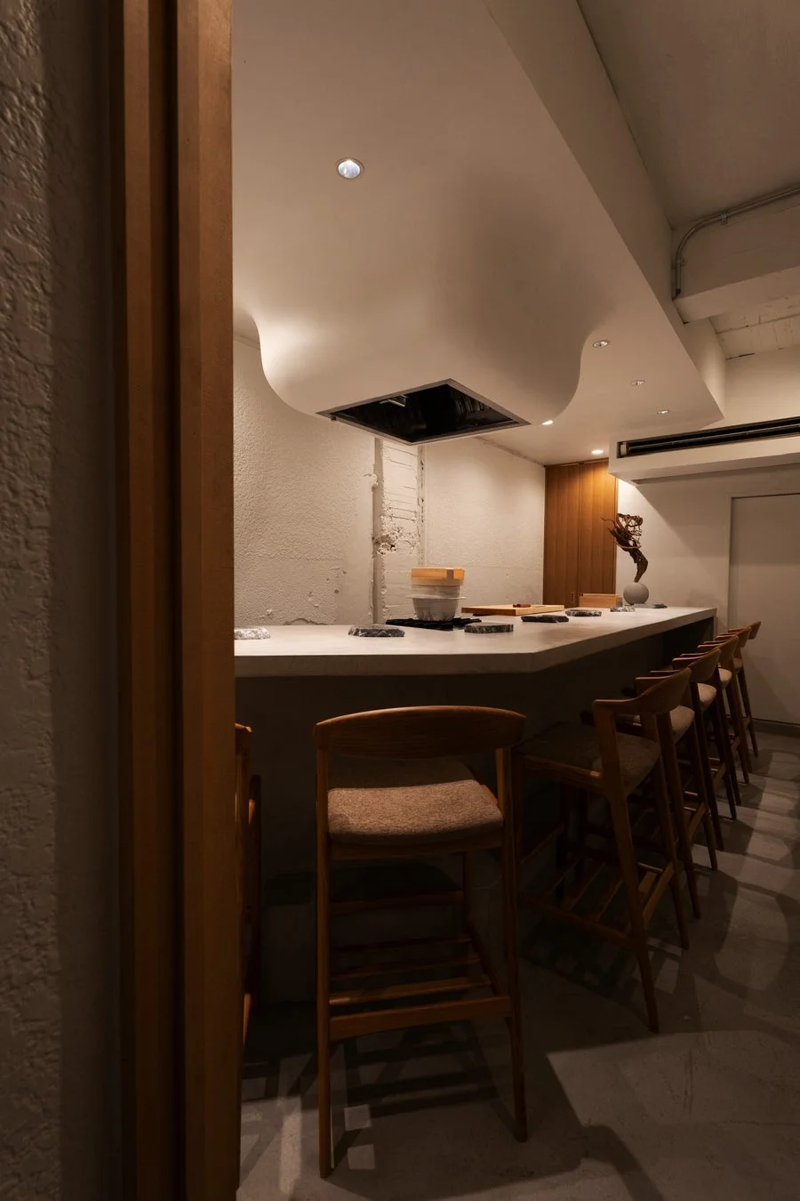 レストランのカウンター席