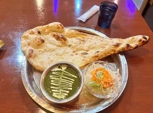 ナンとカレーのセット