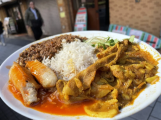 50歳現役金融マンが週末限定カレー店をオープン！🍛✨ 副業で「好き」を追求する新しい働き方とは？