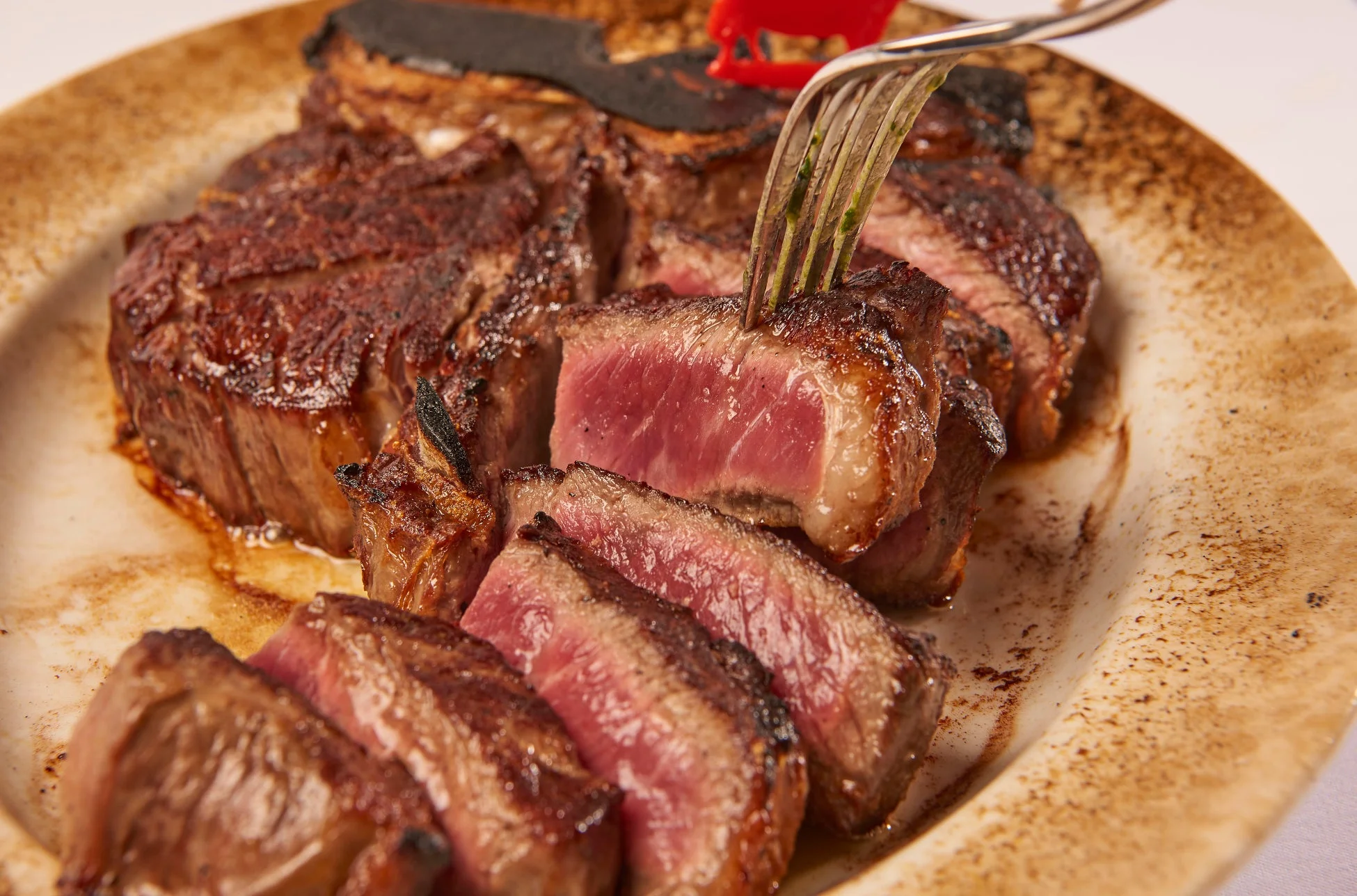 Tボーンステーキ