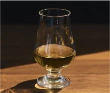 テイスティンググラスの焼酎