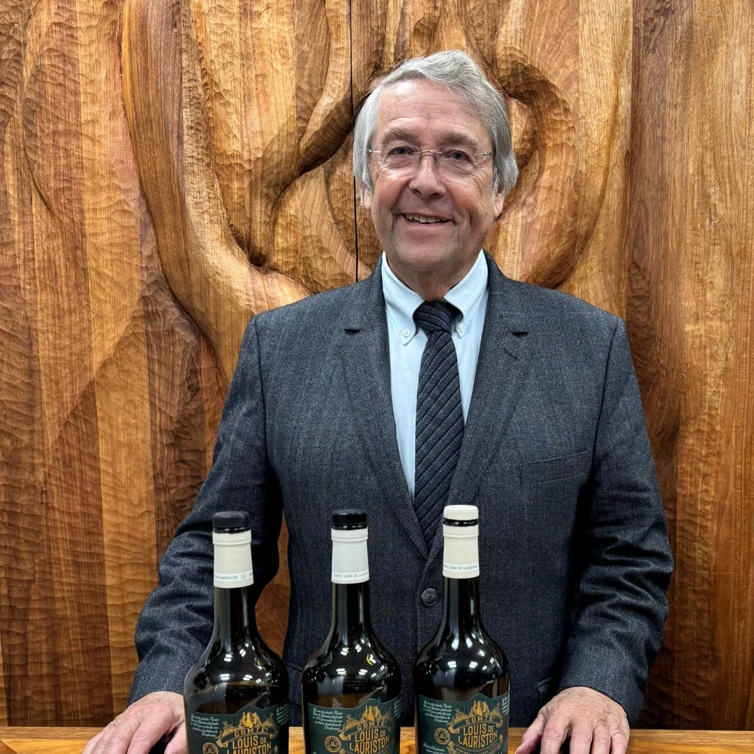 クリスチャン・ドルーアン氏とボトル