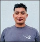 店主アディカリ氏