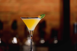 東京ステーションホテルが贈る、伝統と未来を紡ぐ一杯「木犀」✨ 新たなシグネチャーカクテル誕生秘話！