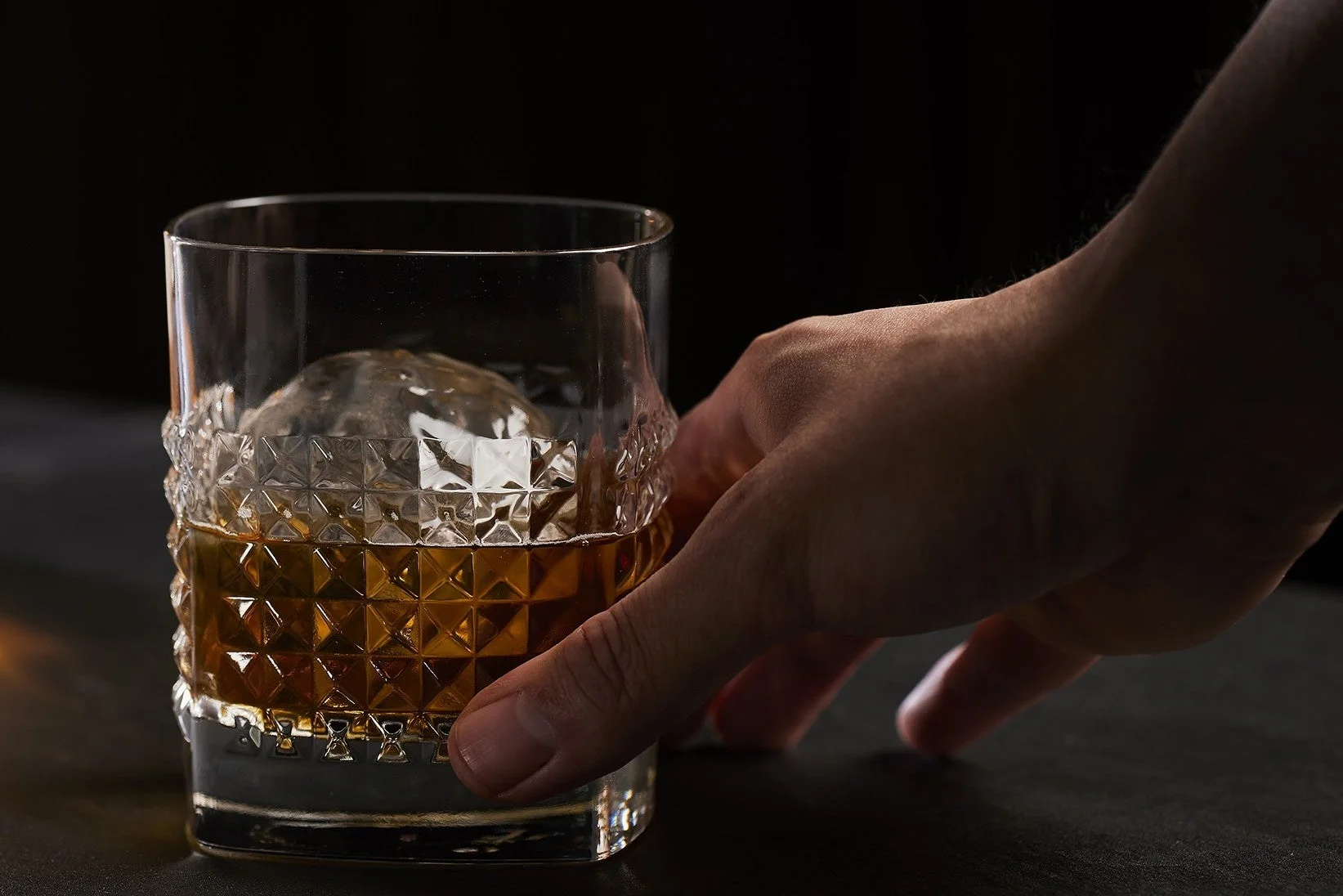 ウイスキーグラス