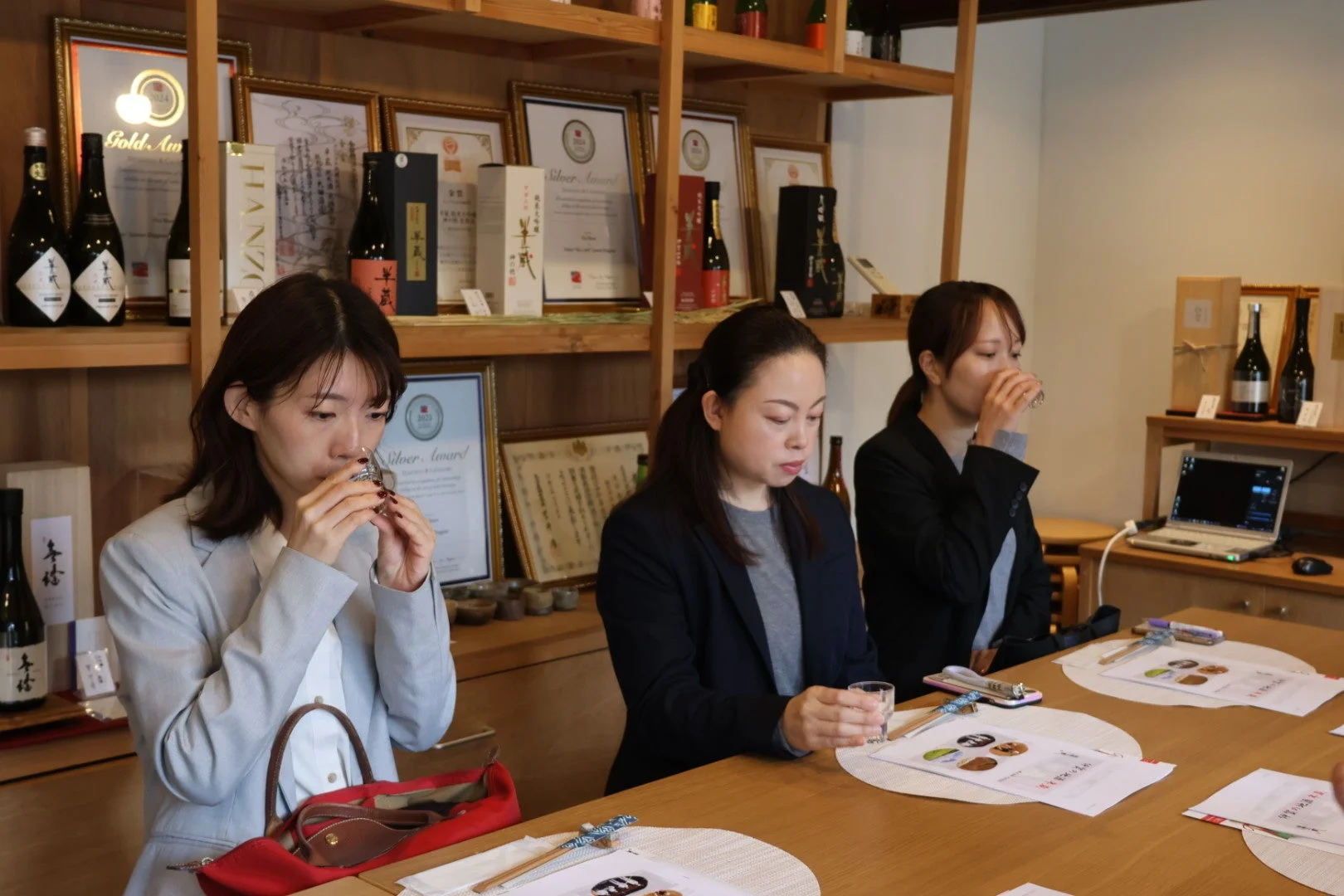 大田酒造での試飲体験