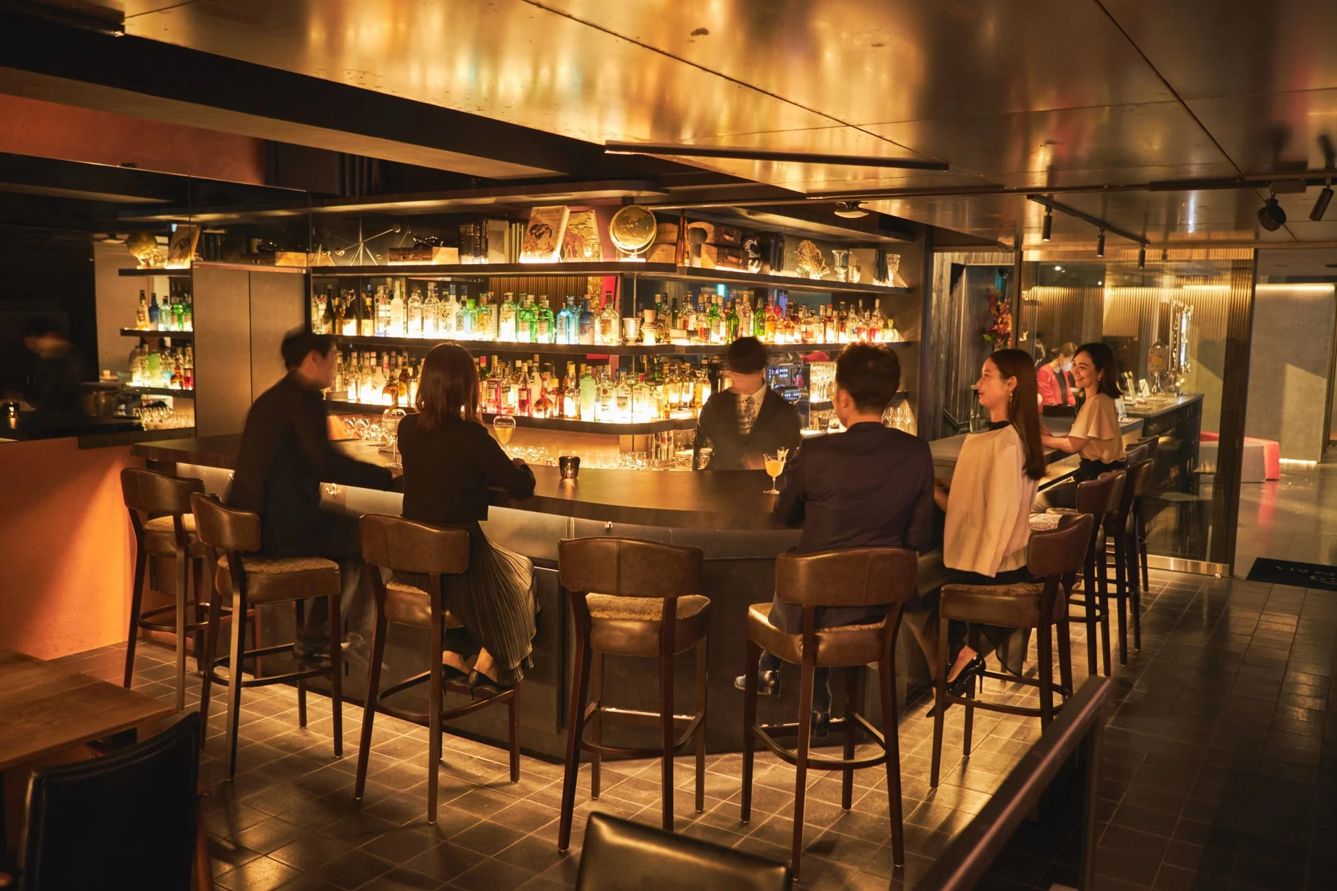 六本木のバーの様子