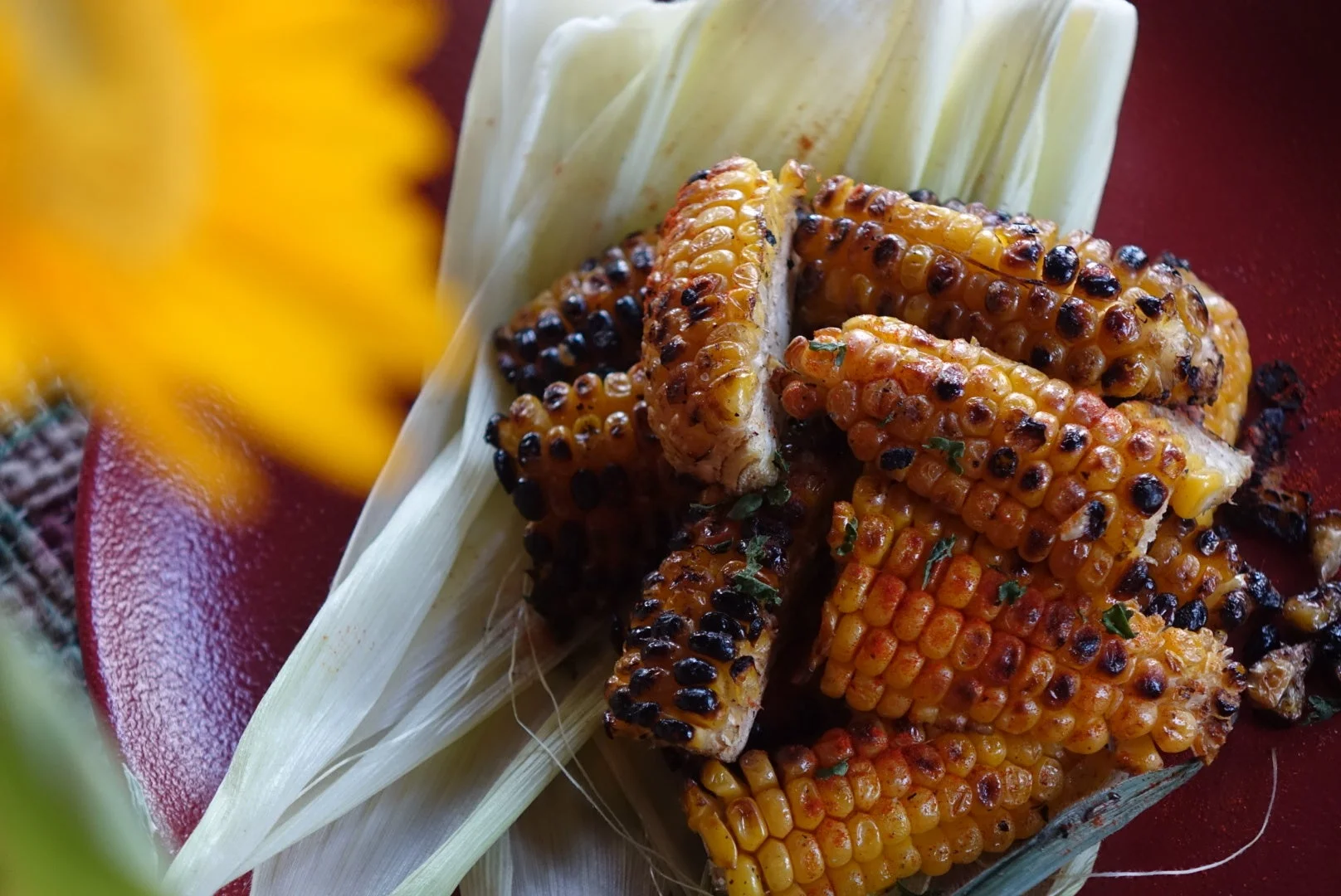 香ばしい焼きとうもろこし