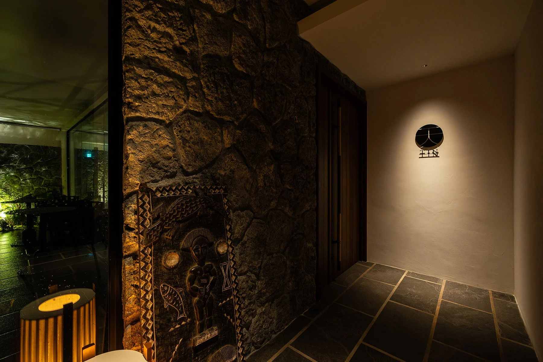 BAR 天-tin- エントランス