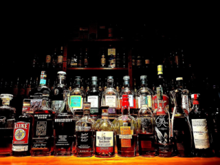 🥃バーボン約40種＆カクテル10種が1か月飲み放題！「BAR 東京 バーボンクラブ」の夢のサブスクが登場！✨