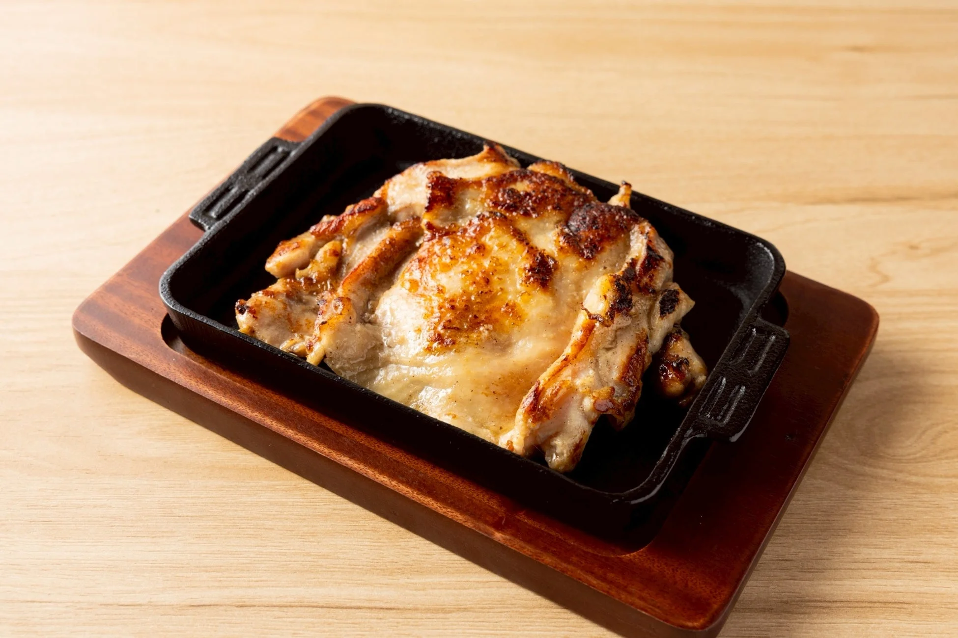 鉄板鶏もも焼き