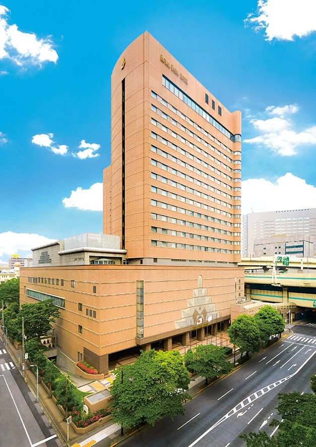 ロイヤルパークホテルの外観