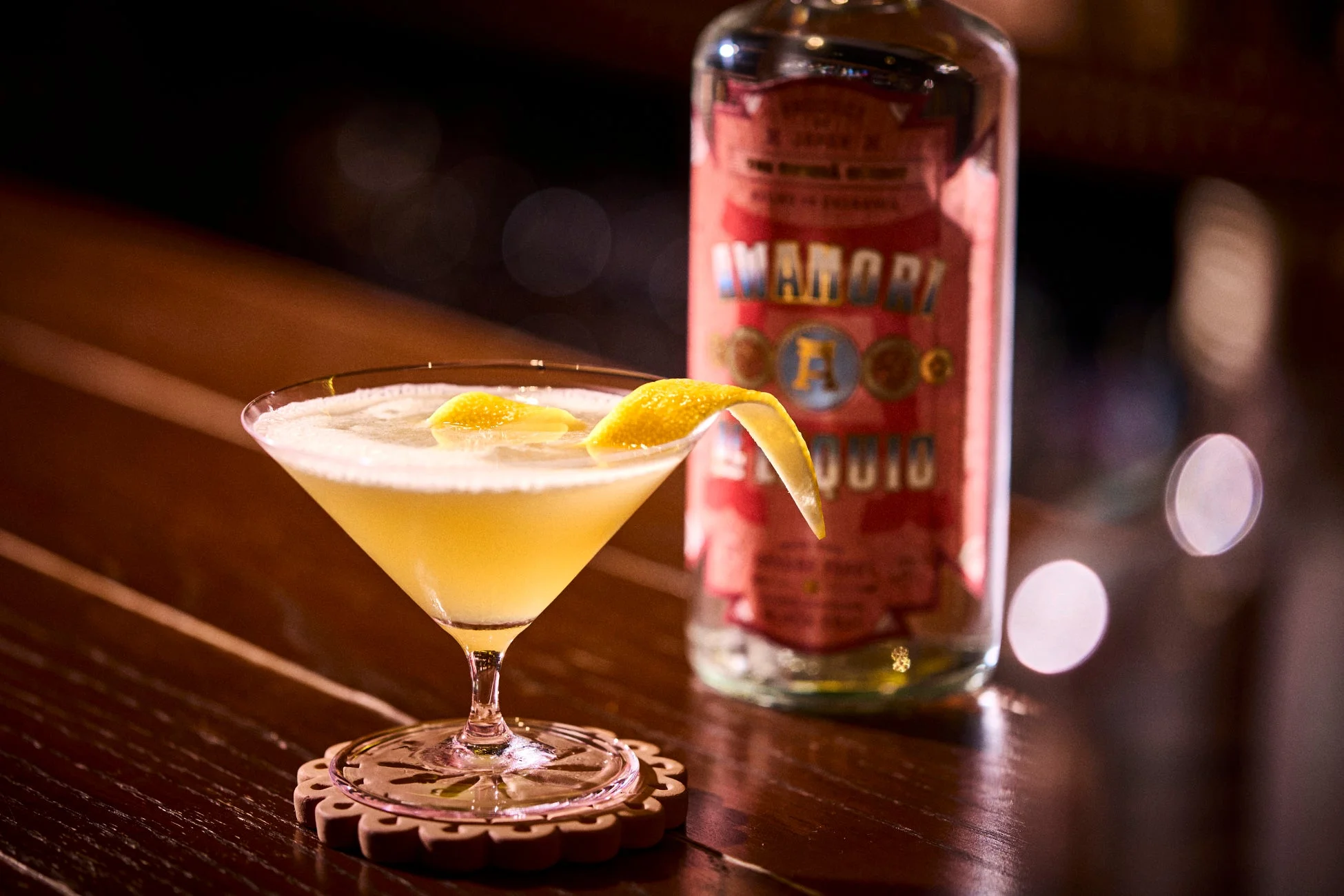 マティーニグラスのカクテル