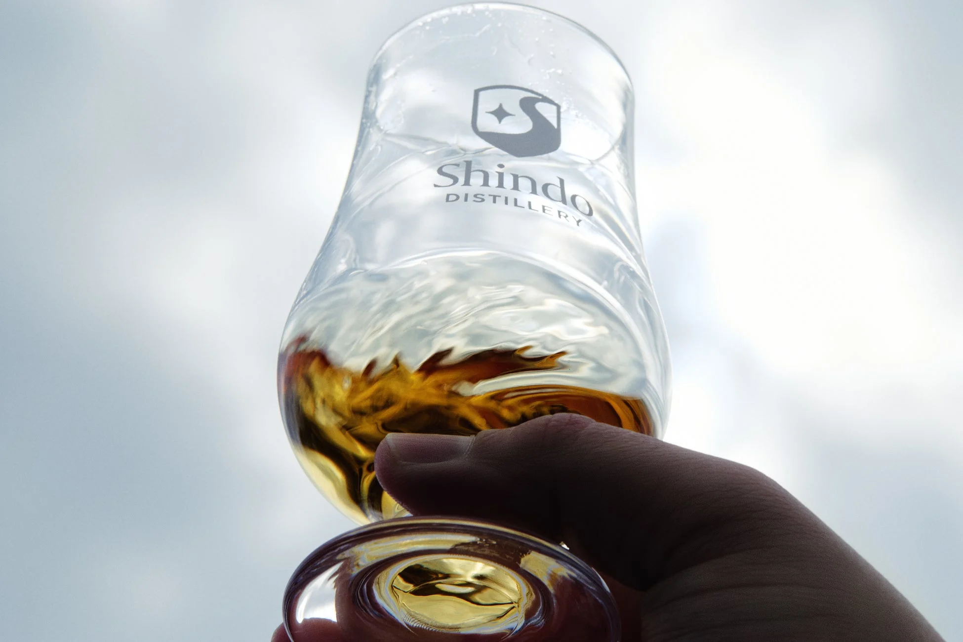 グラスとウイスキー