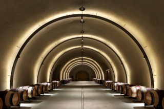 年間数十樽の超希少ワイン！ナパ・ヴァレーのカルトワイン「ダナ・エステーツ」がついに日本上陸！🍷✨