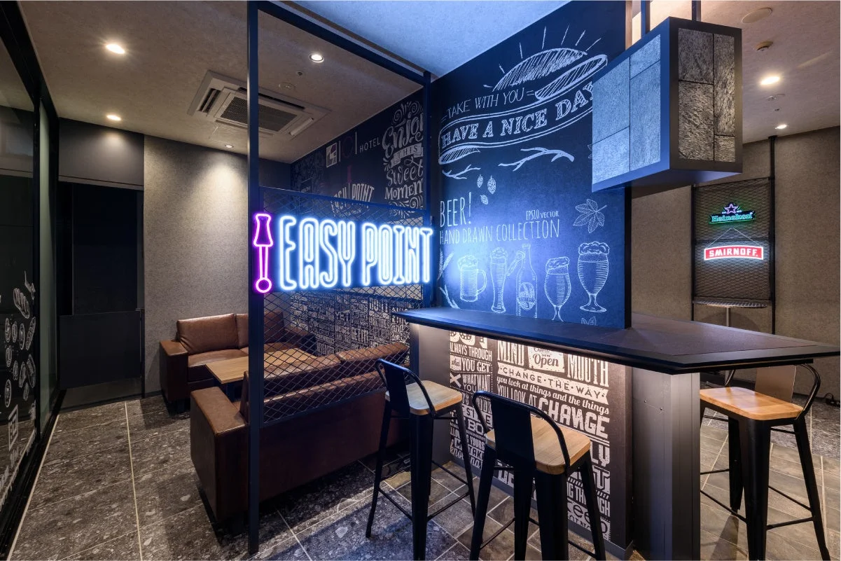 ホテルSUI赤坂byABEST 「スナック Yoasobi 粋」内装