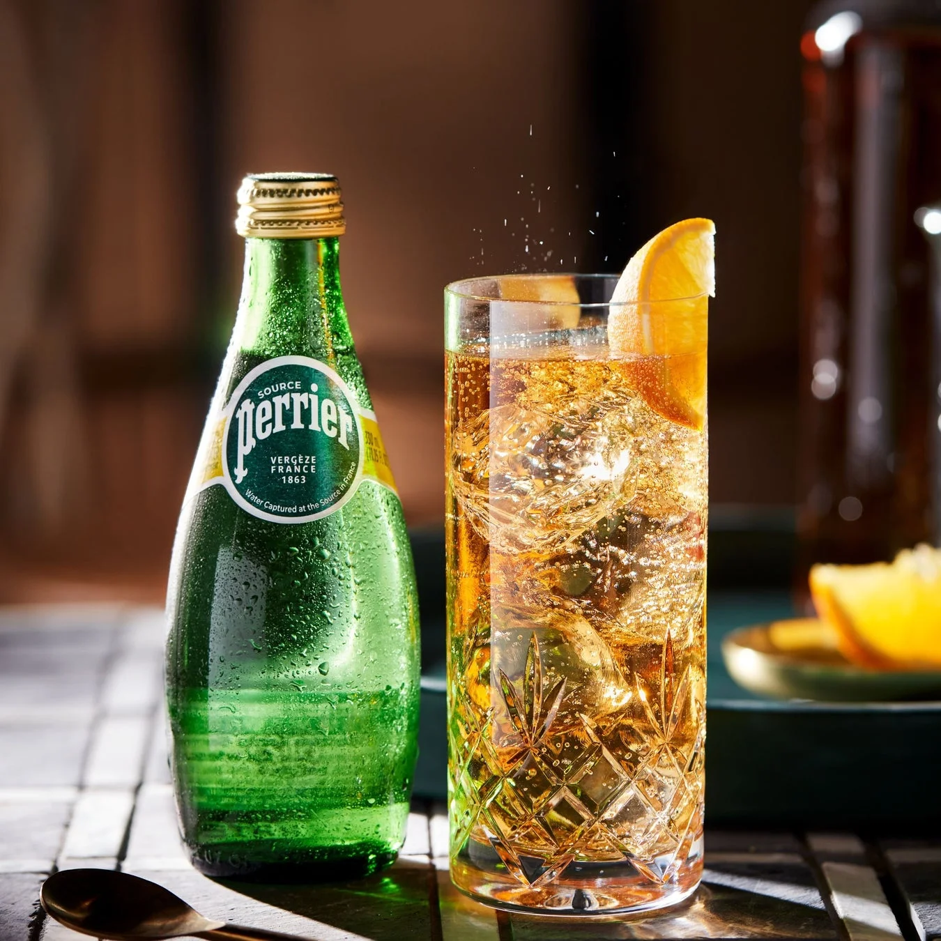 Perrierボトルとカクテル