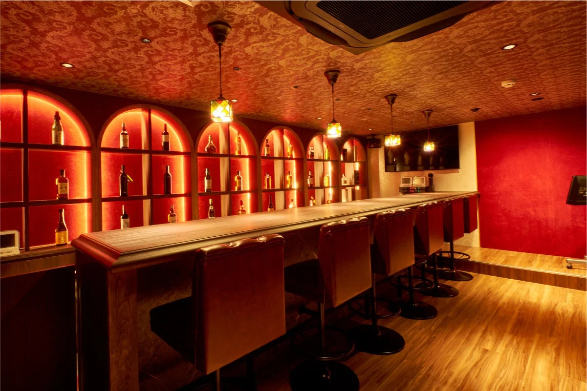 神戸ポートタワーホテル 「スナック&バーさかべ」内装