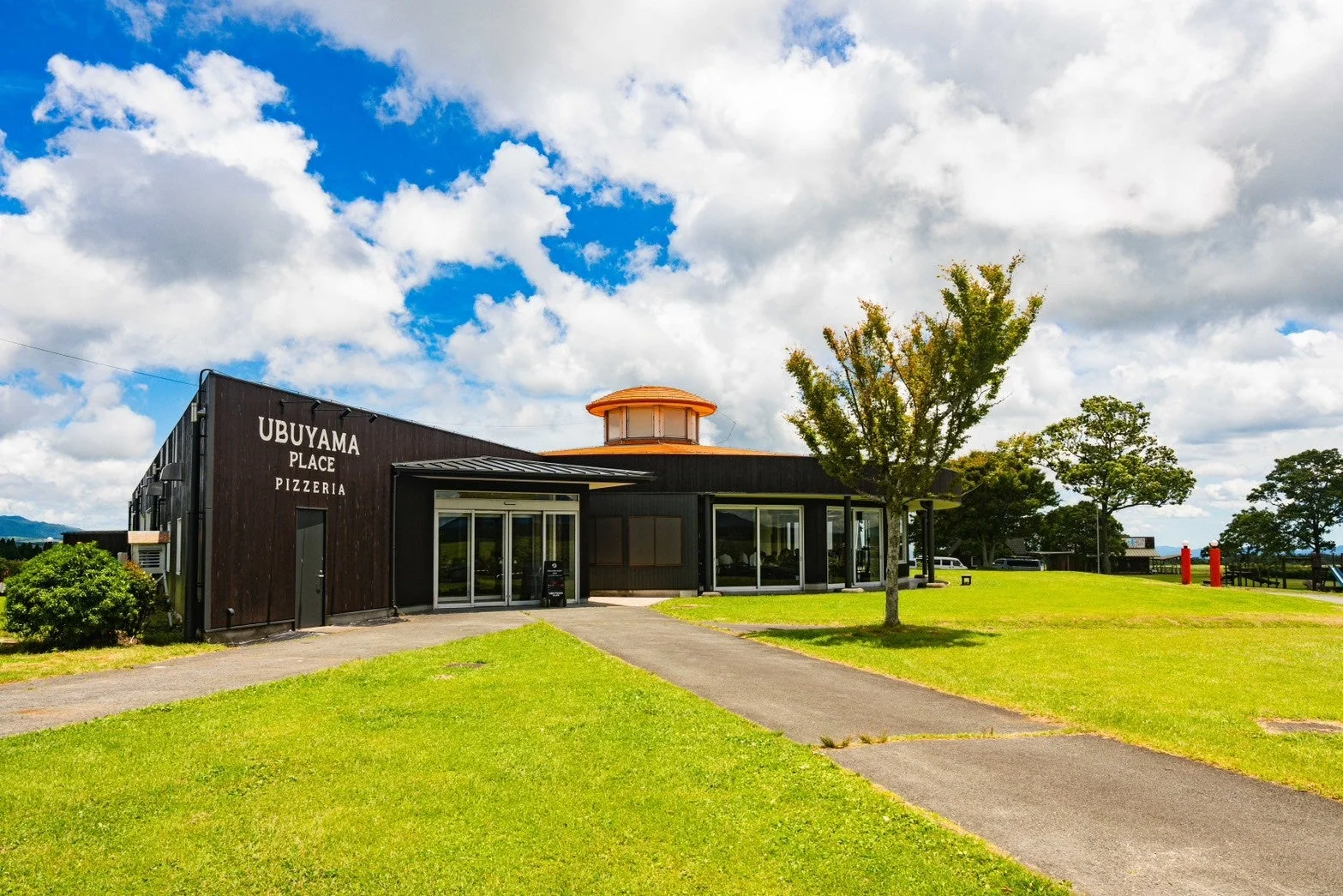 UBUYAMA PLACE PIZZERIAの外観