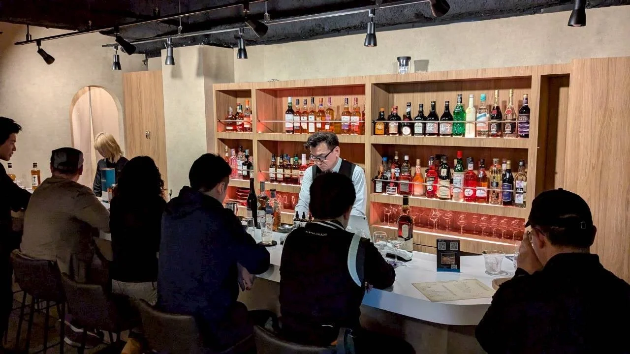 BAR 大宮ウイスキーサロン 店内