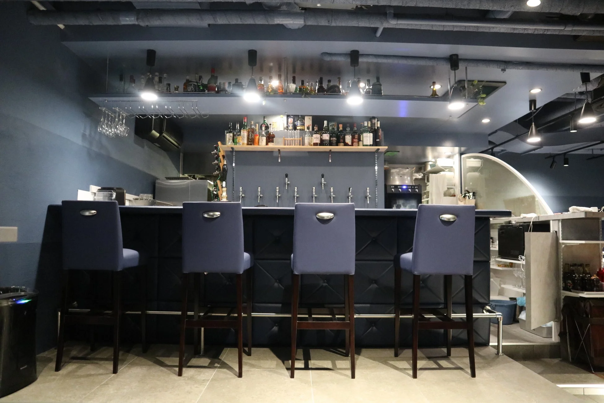 バーカウンター