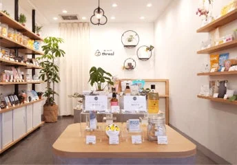 threaF（スリーフ）店舗内装