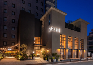 福岡天神に“泊まれるレストラン”が誕生！九州初のタップカクテルと阿蘇の絶品チーズピザで、新しい都市体験が始まる✨