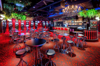 大人の遊び場「ダイニングダーツバーBee」が立川に初上陸！成長戦略を読み解く新店舗の魅力とは？🎉