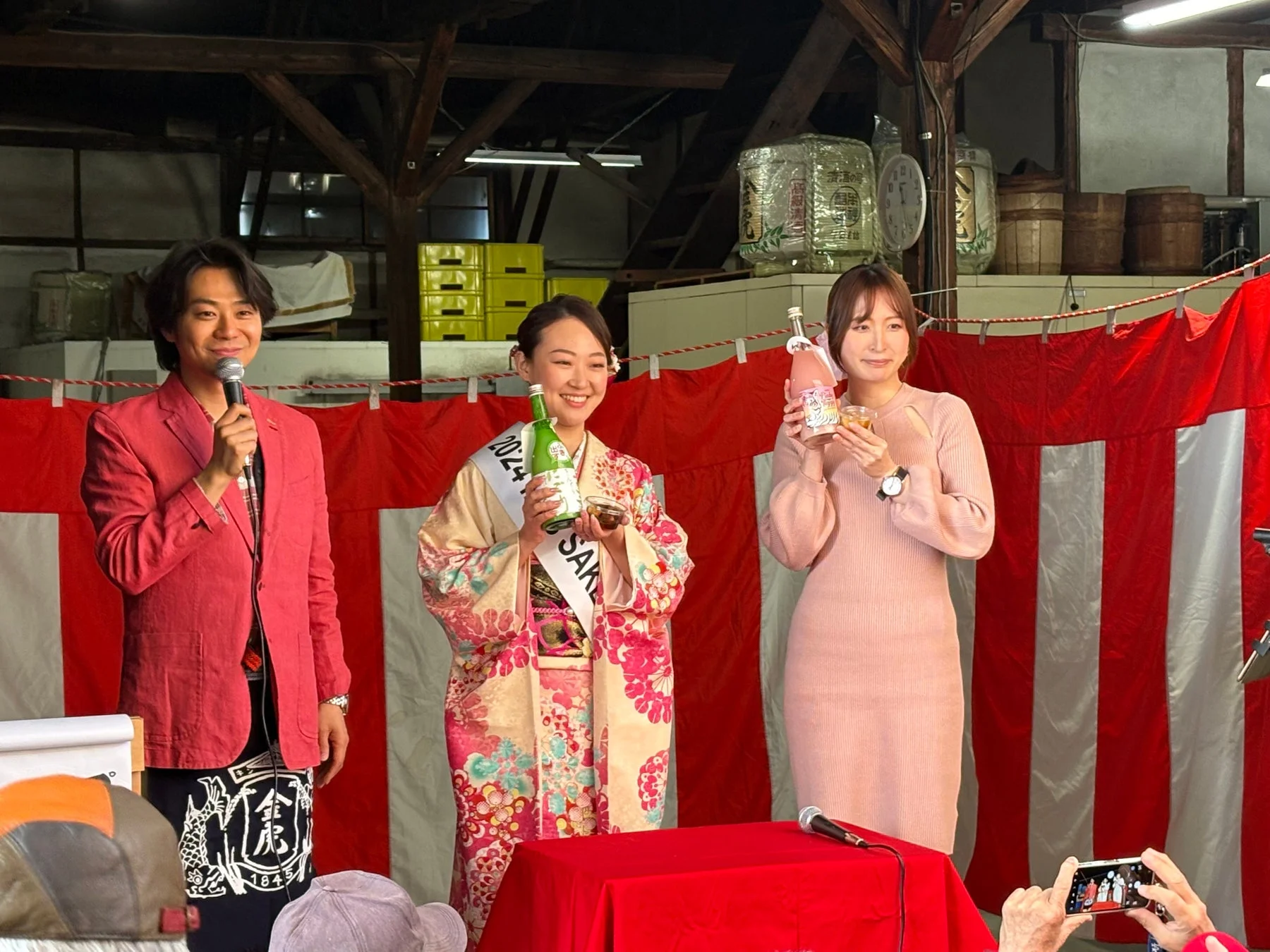 ステージでのプレゼンテーション