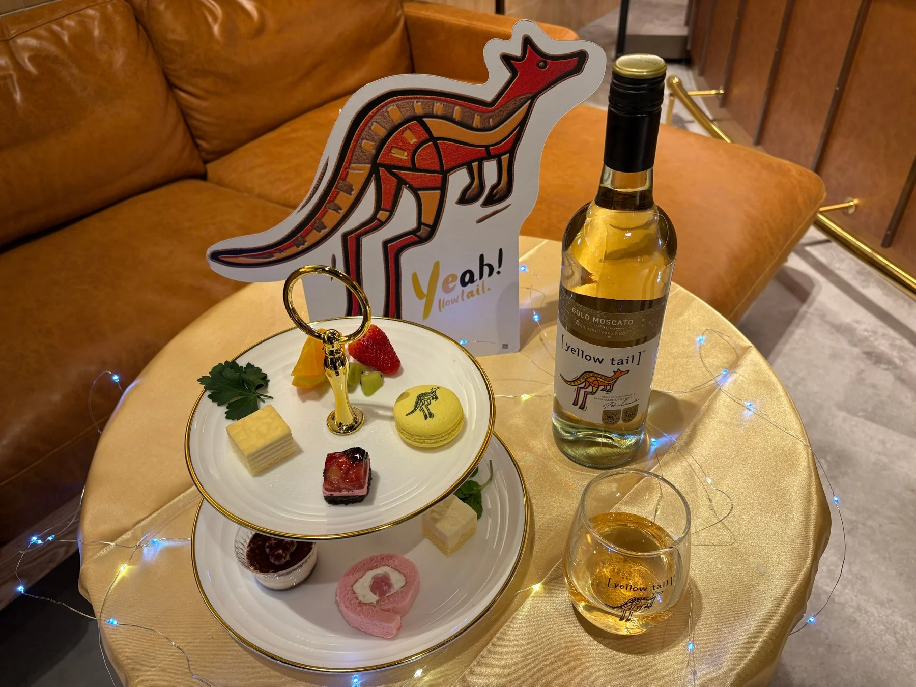 スイーツとイエローテイル ゴールドモスカート