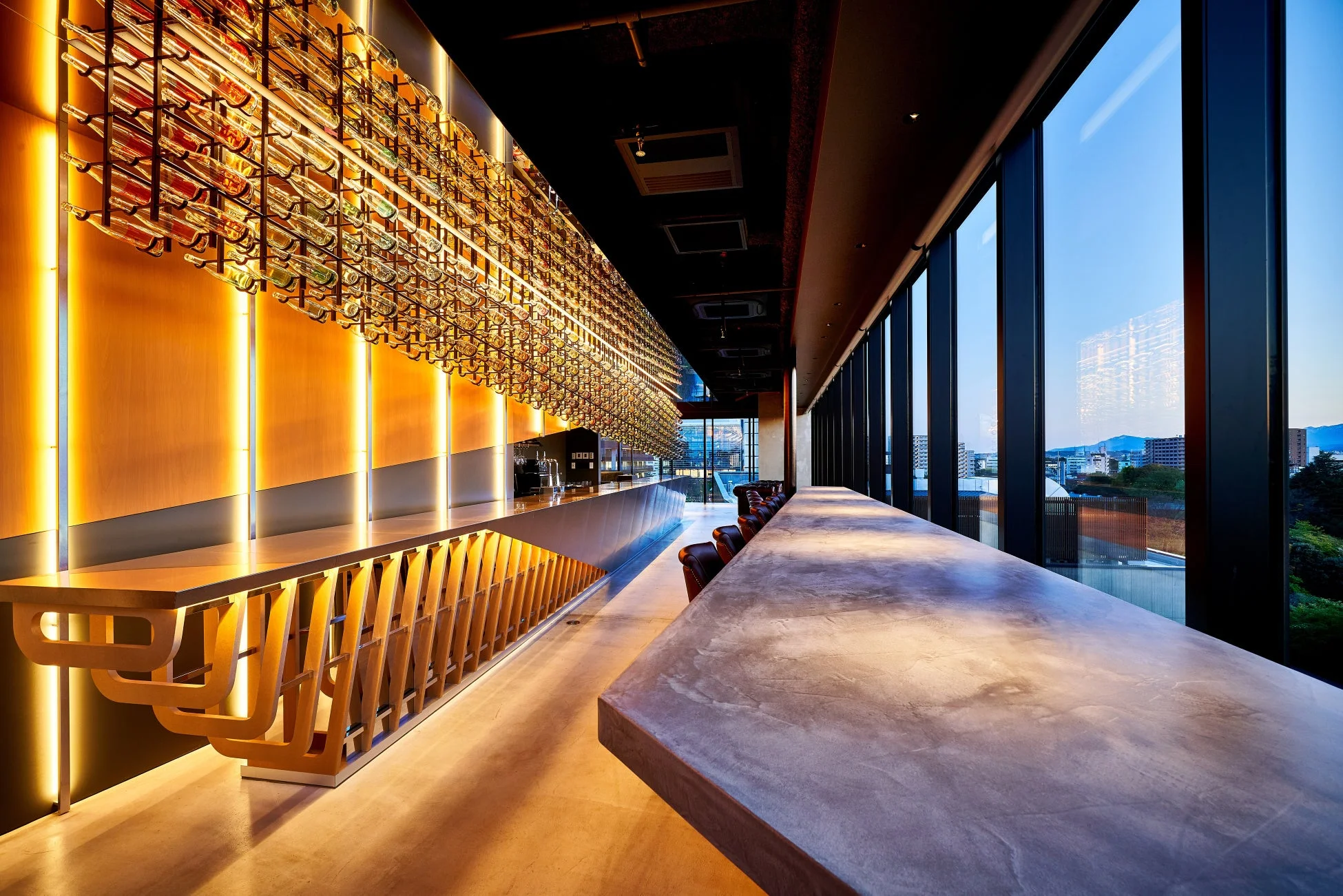 The Dragonfly Barのバーカウンター