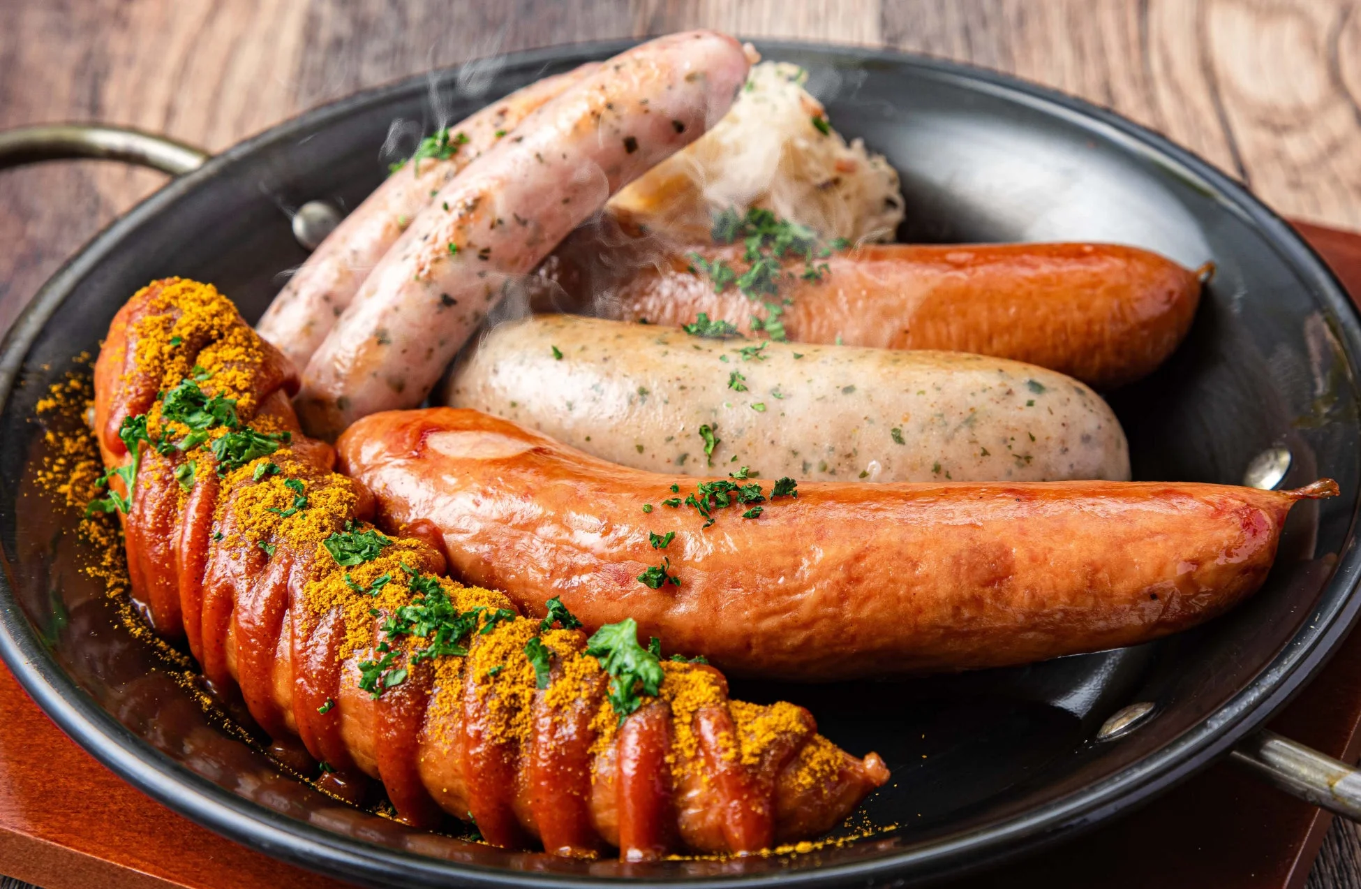 ソーセージ５種盛り合わせ