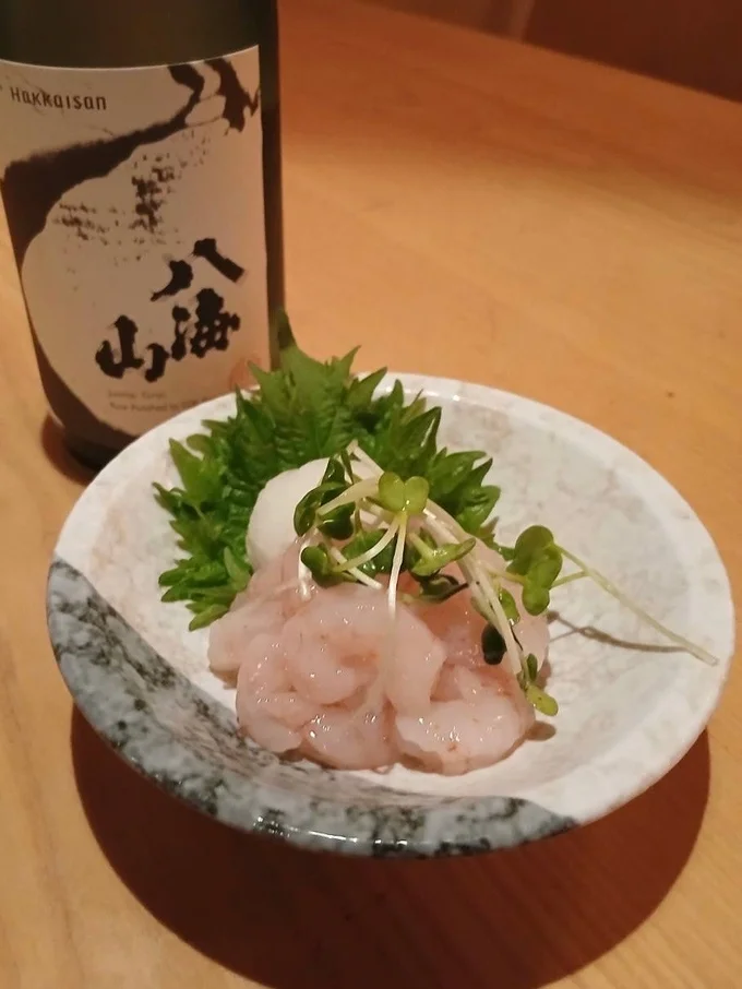 甘エビ刺身と八海山