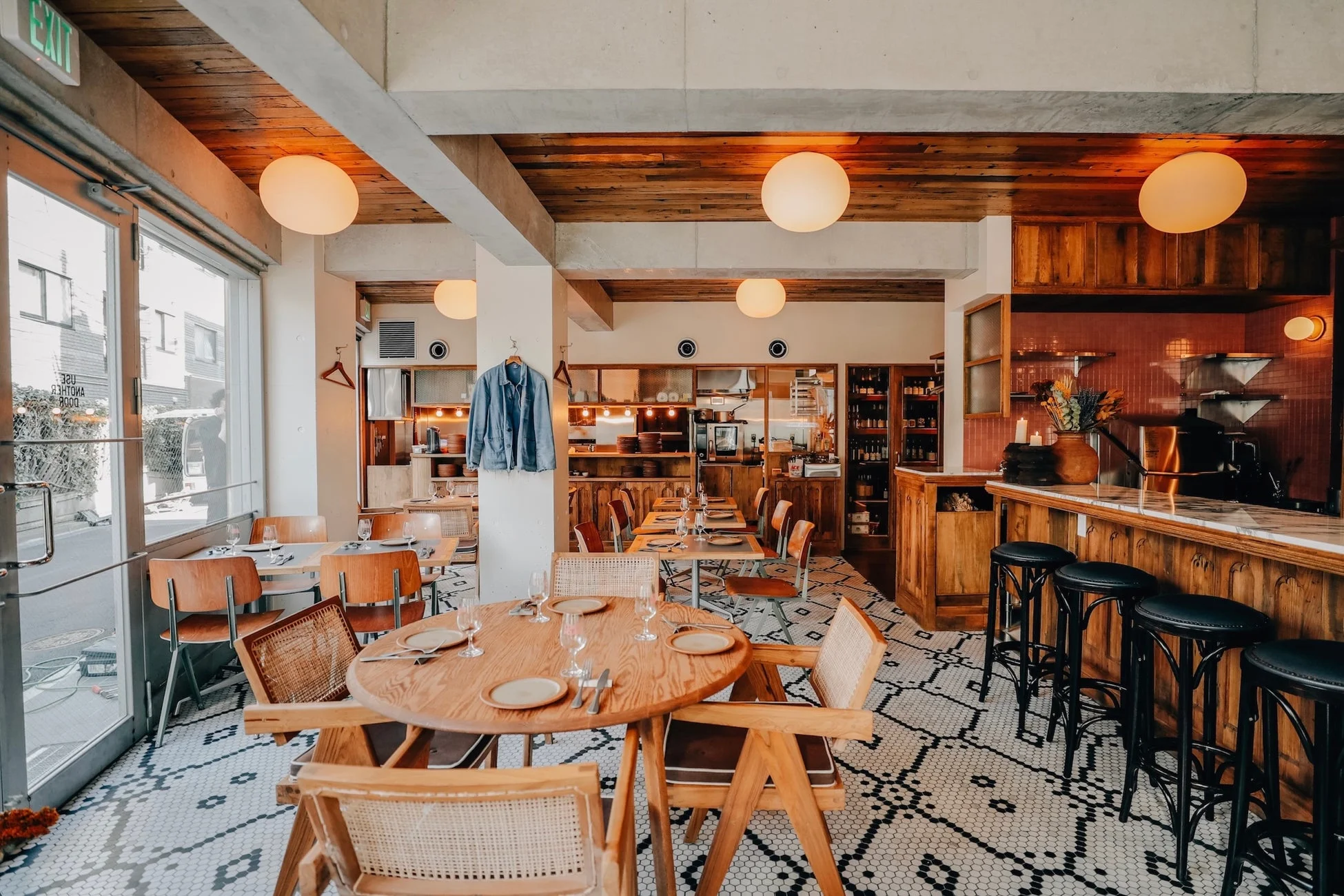 レストラン内装