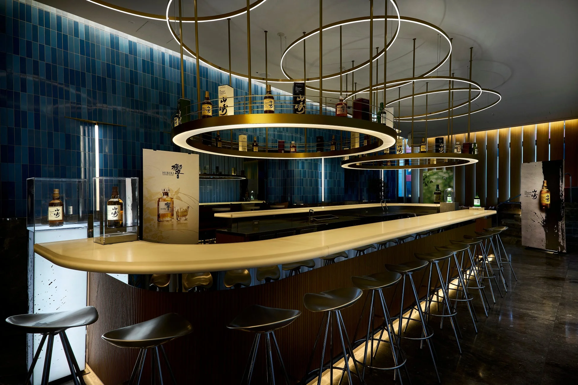 WET BARのカウンターの様子