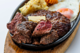 飲食業界で成功への扉を開く！「肉と米 ハジメ」FC加盟開発、K.shinが全面サポートで本格始動！✨