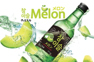 「チャミスルメロン」が数量限定で新登場！🍈✨ 高級感あふれるブラックラベルで、メロンの贅沢な香りを体験しよう！