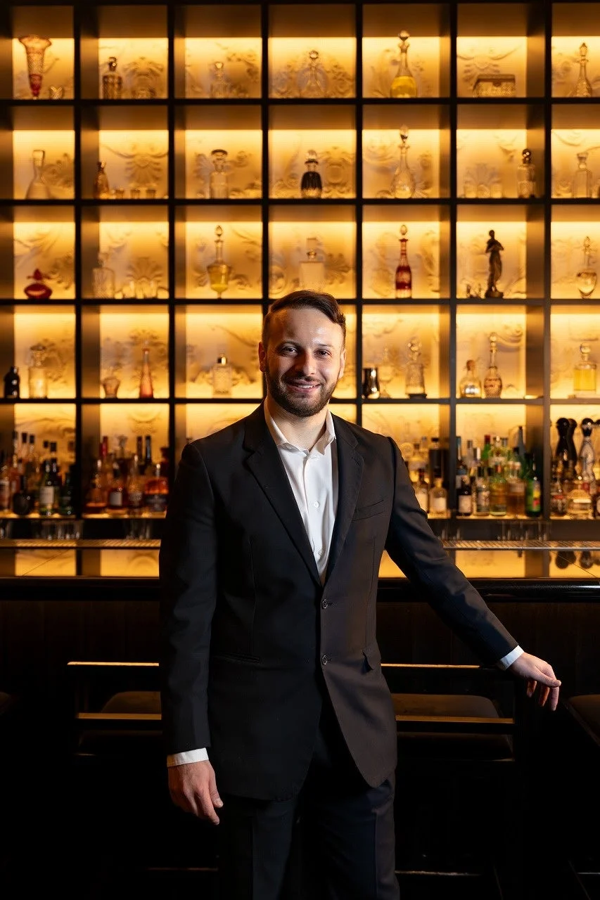 Gold Bar at EDITION バーマネージャー アンドレイ・マルク