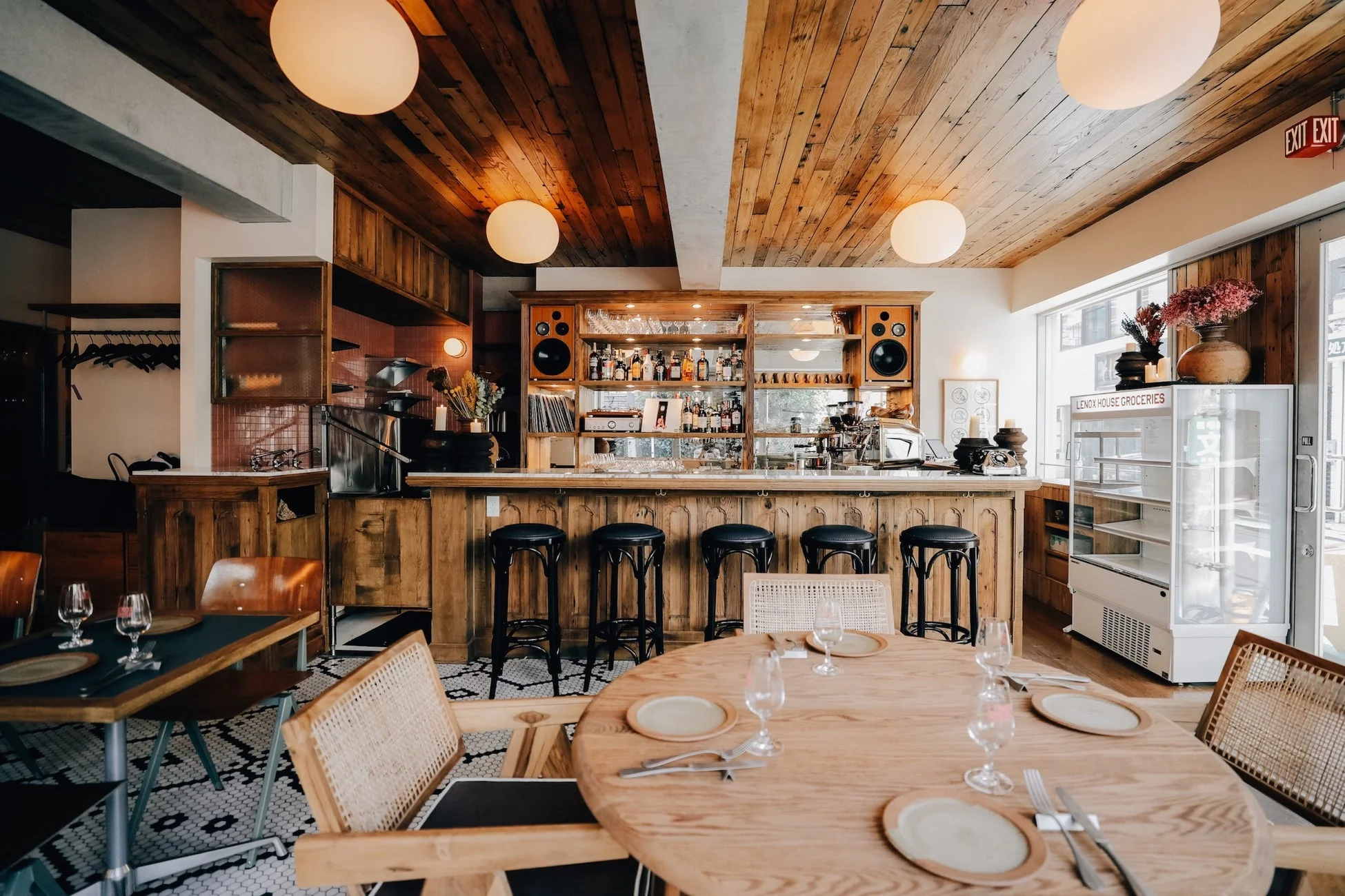 レストラン内装