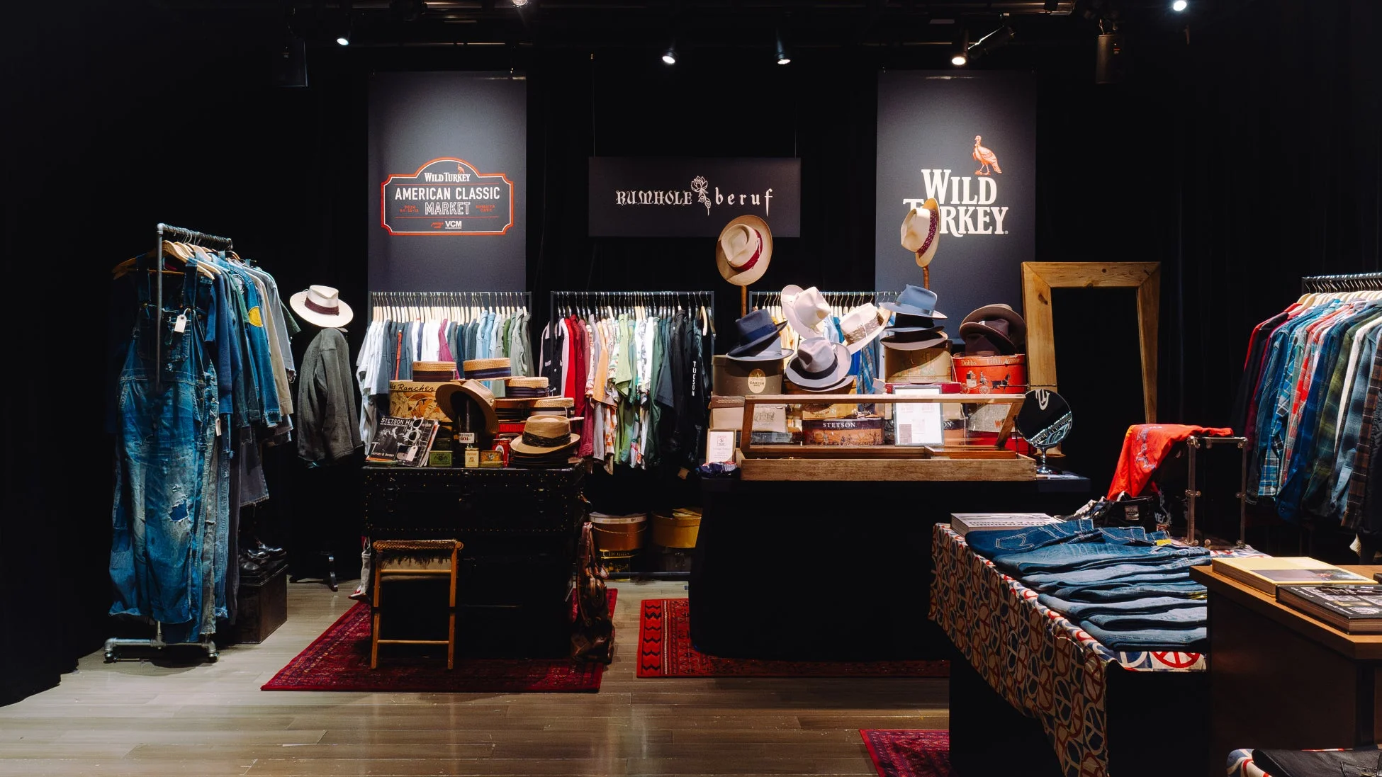 ヴィンテージショップのディスプレイ