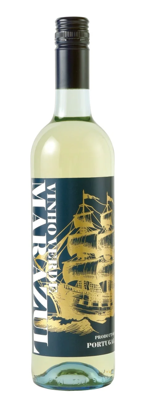 ワインボトルと帆船のラベル