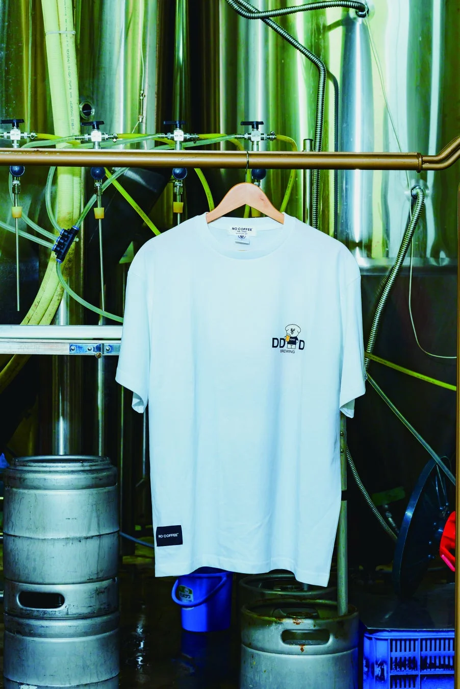 NO COFFEEとDD4D BREWINGのTシャツ