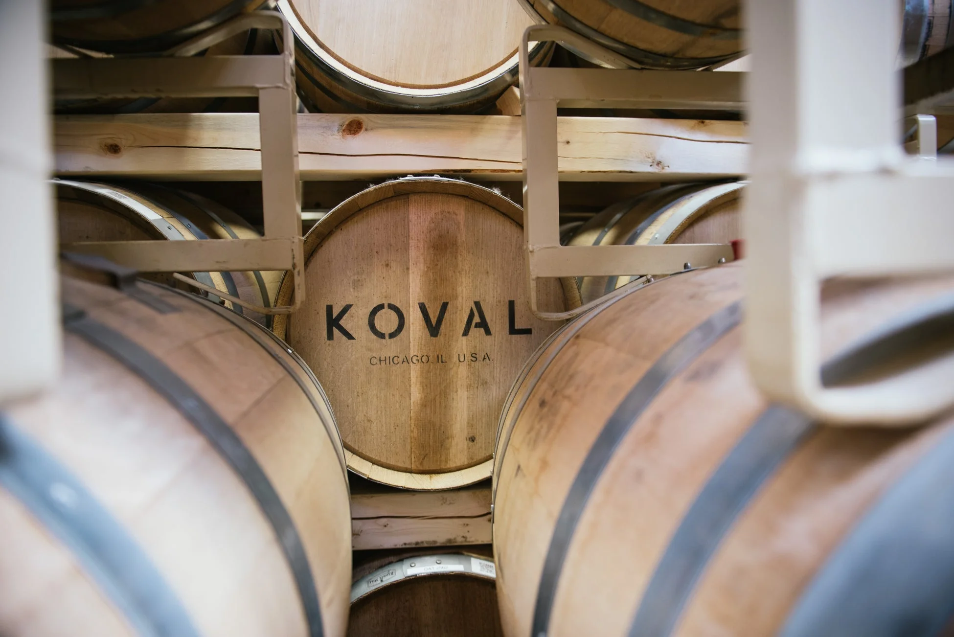 KOVAL蒸留所の木樽
