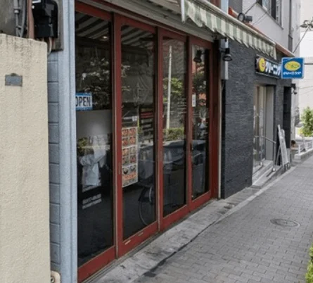 ボーノボーノ御茶ノ水が入居する店舗の外観